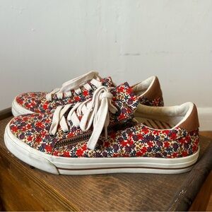 Taos Z-Soul Sneaker - Floral - 9 - GUC